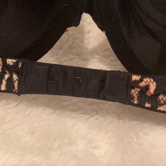 Victoria’s Secret leopard print bra - Picture 6 of 11